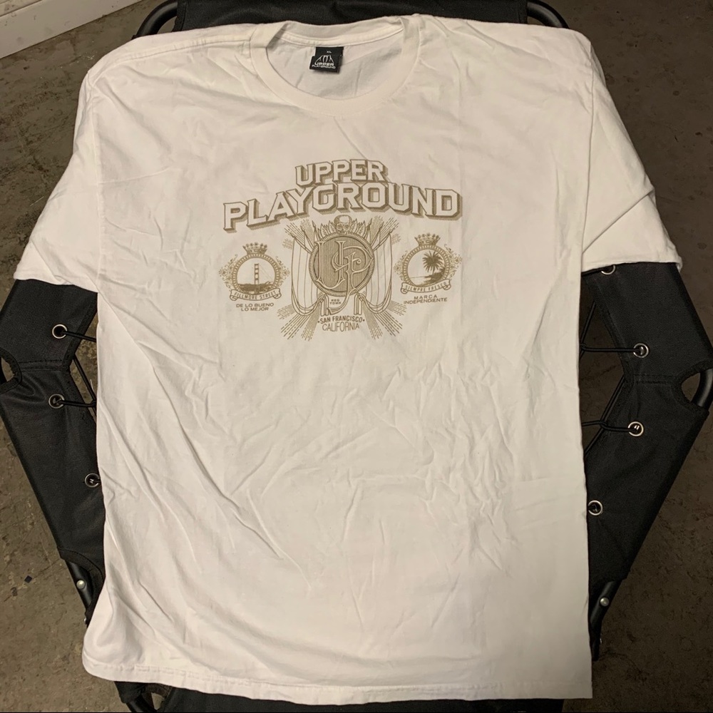 Upper playground T shirt